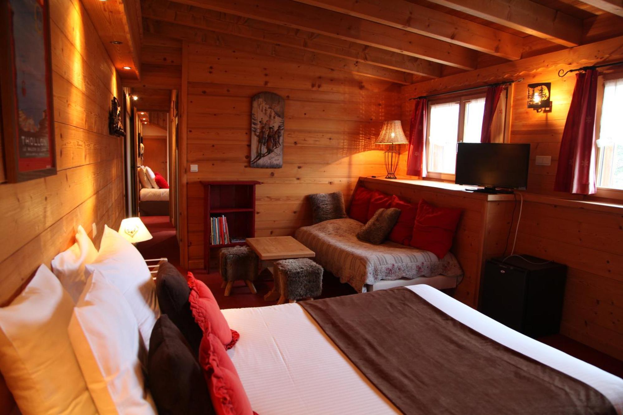 Hotel Logis Le Cro-Bidou Bernex Exteriér fotografie