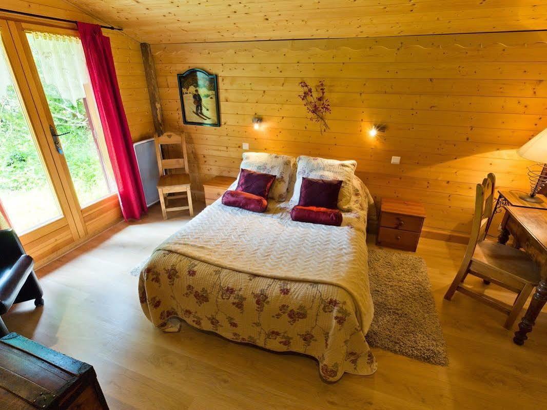 Hotel Logis Le Cro-Bidou Bernex Exteriér fotografie